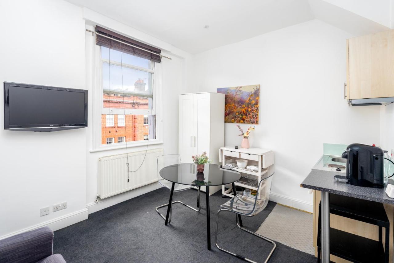 Ferienwohnung Cosy 1-Bed Flat On King'S Road In Chelsea, West London Exterior foto