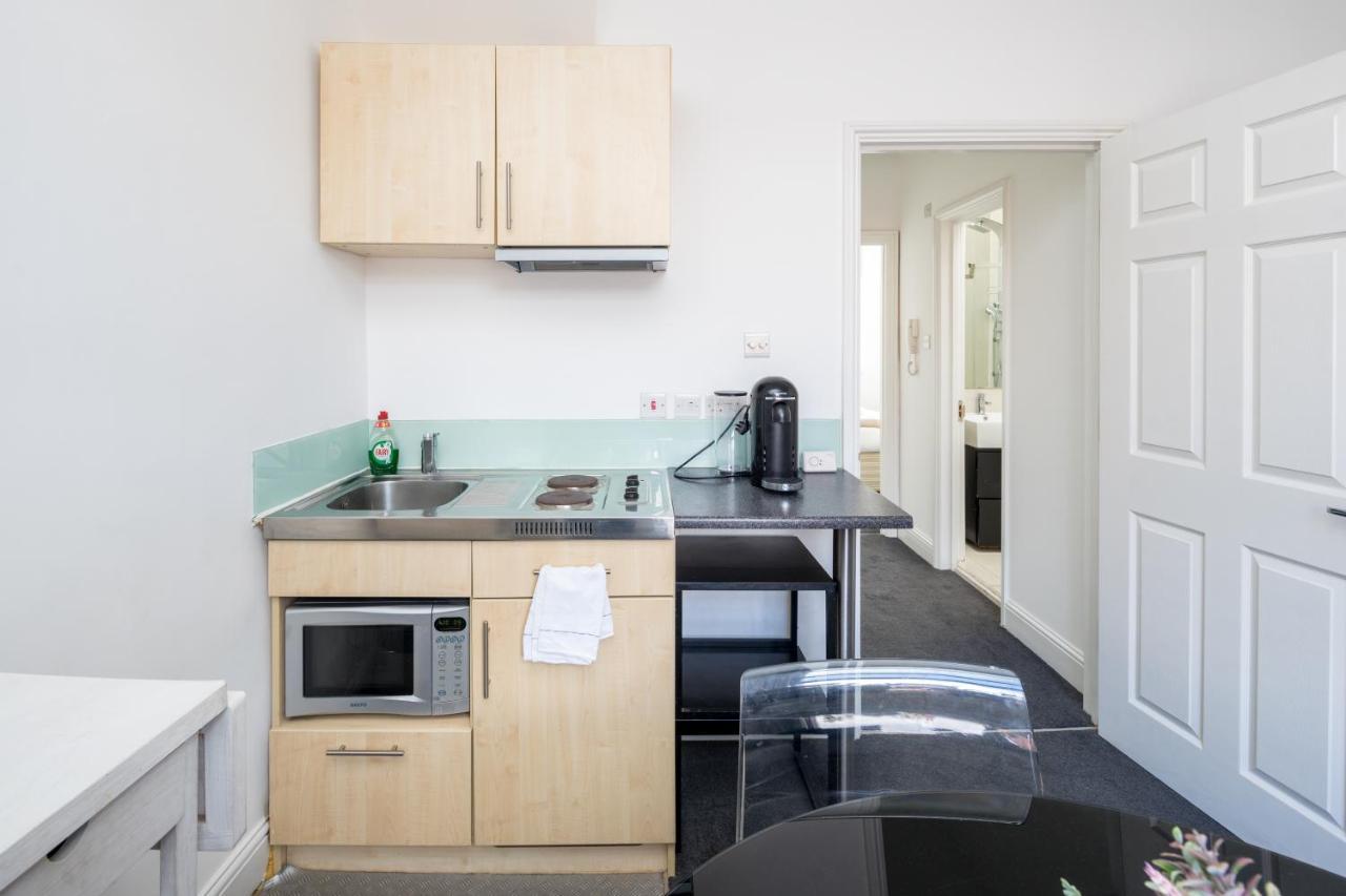 Ferienwohnung Cosy 1-Bed Flat On King'S Road In Chelsea, West London Exterior foto